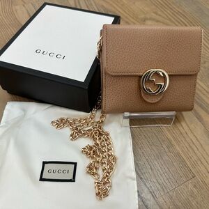 Gucci Tan Leather Wallet with Gold Accent- Box, Dust Bag, Chain and COA included